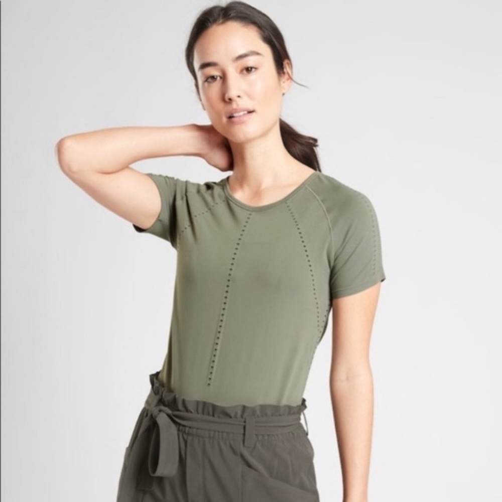 Womens Athleta Green Foothill Tee